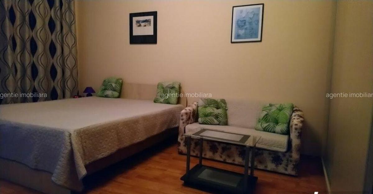 Apartament pe termen lung , etaj 3 situat in Badea Cartan - 1