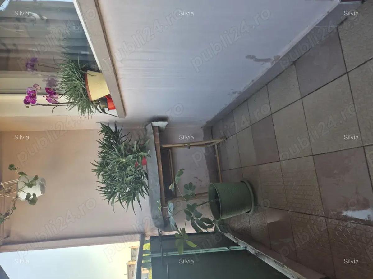 Vanzare apartament cu 3 camere - 7