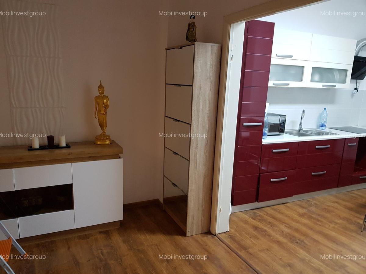 Apartament in vila, curte, Victoriei, Buzesti, mobilat, centrala proprie - 8