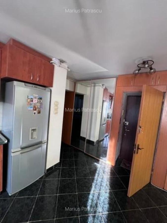 Apartament 3 Camere Basarabiei cu garaj - 7