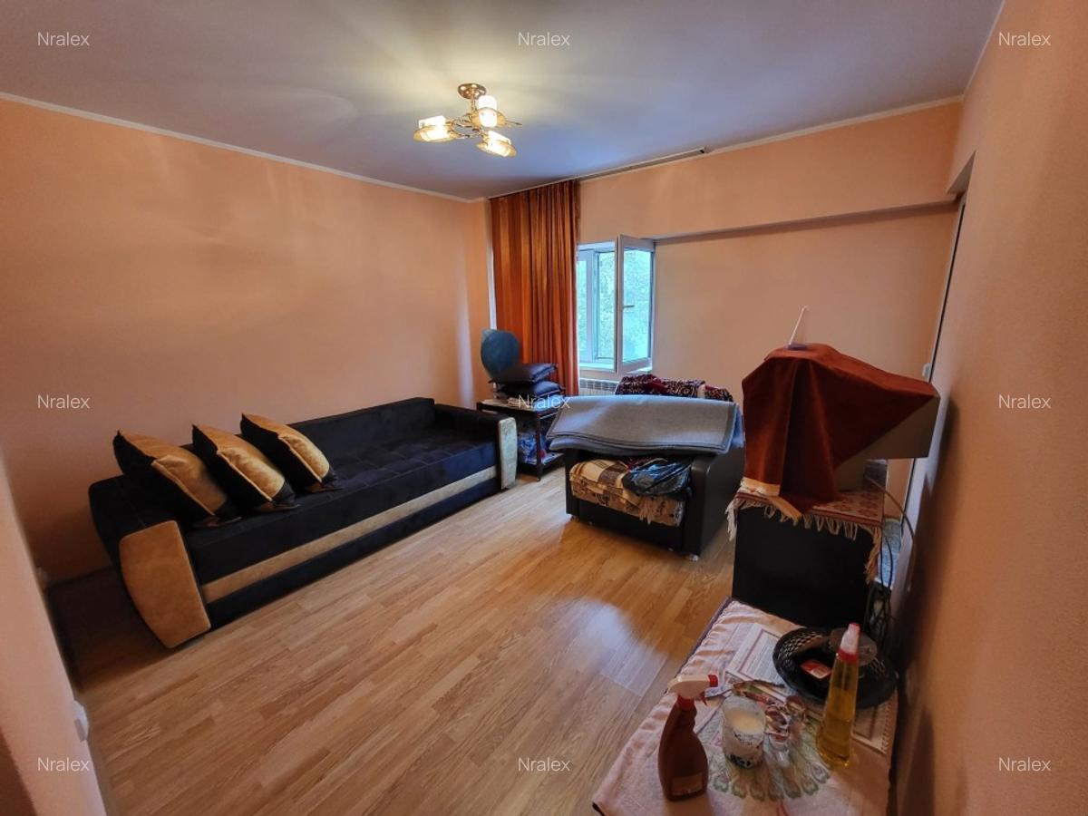 Apartament de vanzare - 6