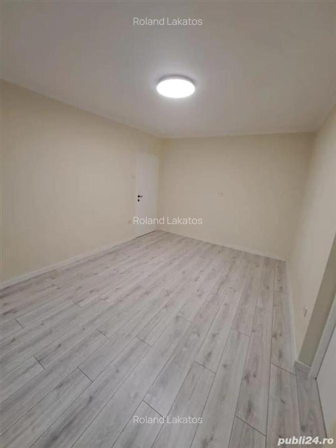 RECO . Apartament cu 2 camere Etajul 1  .  Rogerius . - 4