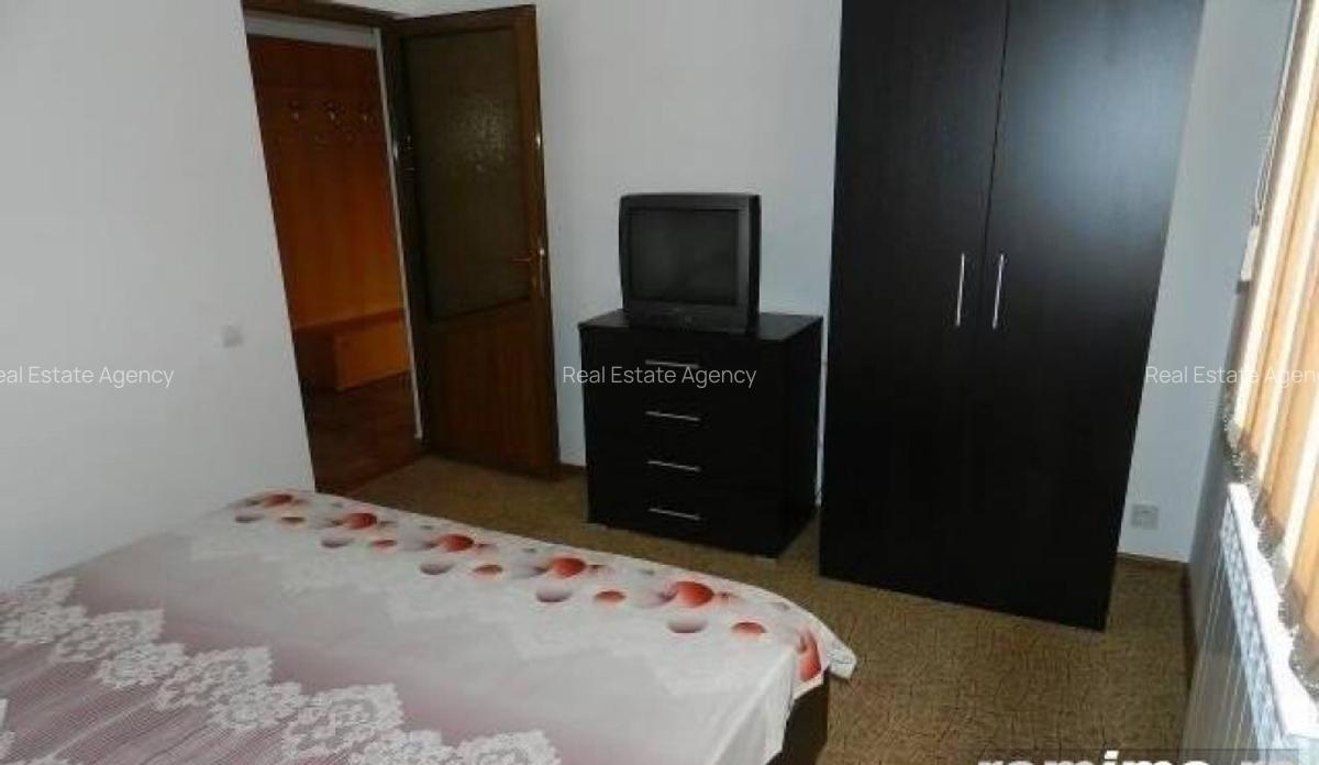 2 camere in zona Fabric - 2