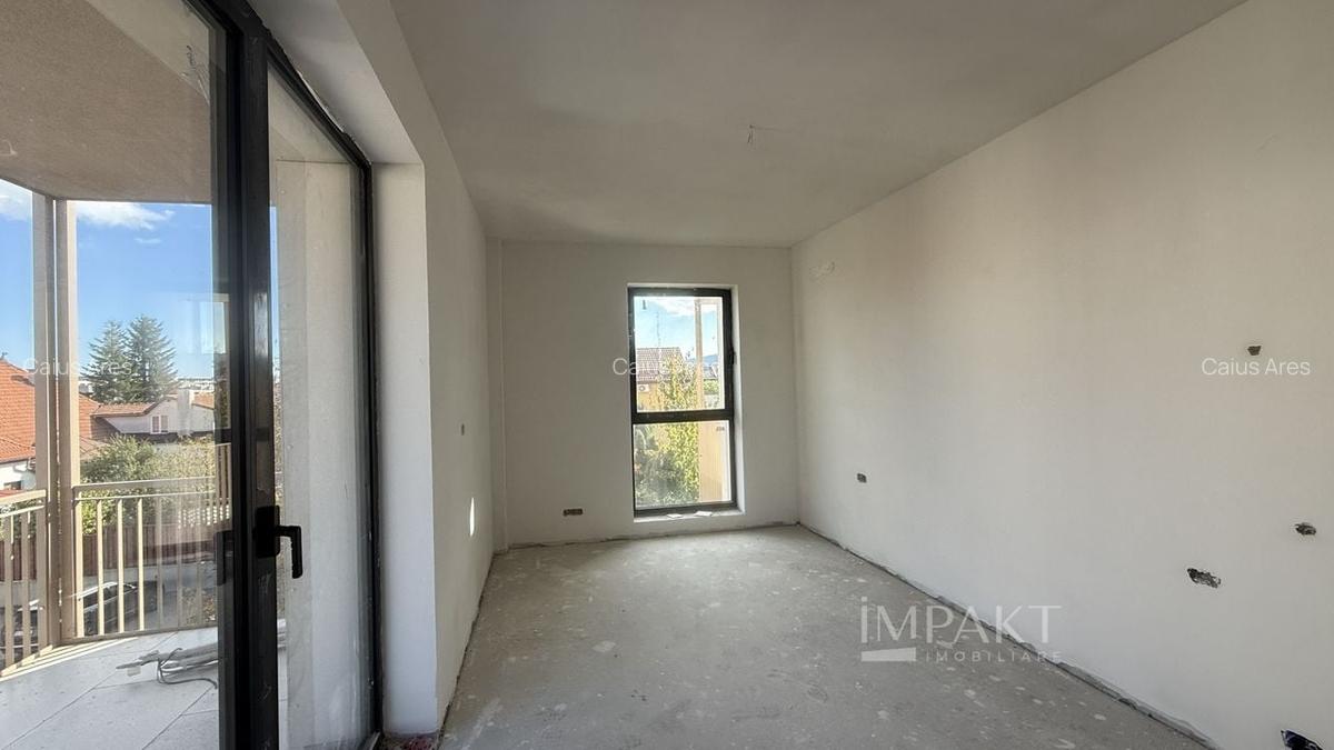 Apartament cu 3 camere 87 mp utili in zona centrala - 2