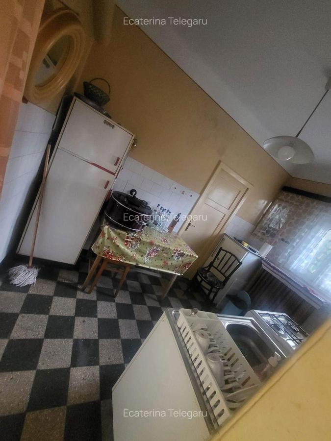 Vanzare Casa vintage 4 camere, curte proprie, centrala, garaj , Vatra Luminoasa - 16