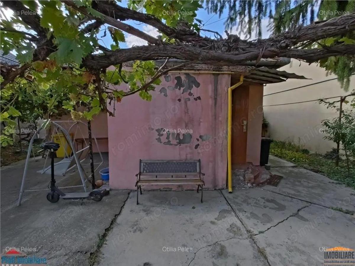 Casa 3 cu teren in Parneava-Alfa de 1180 mp- Comision 0 - 4