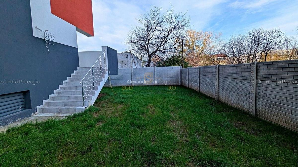 Apartament 2 camere decomandat,curte proprie,metrou Aparatorii Patriei - 12