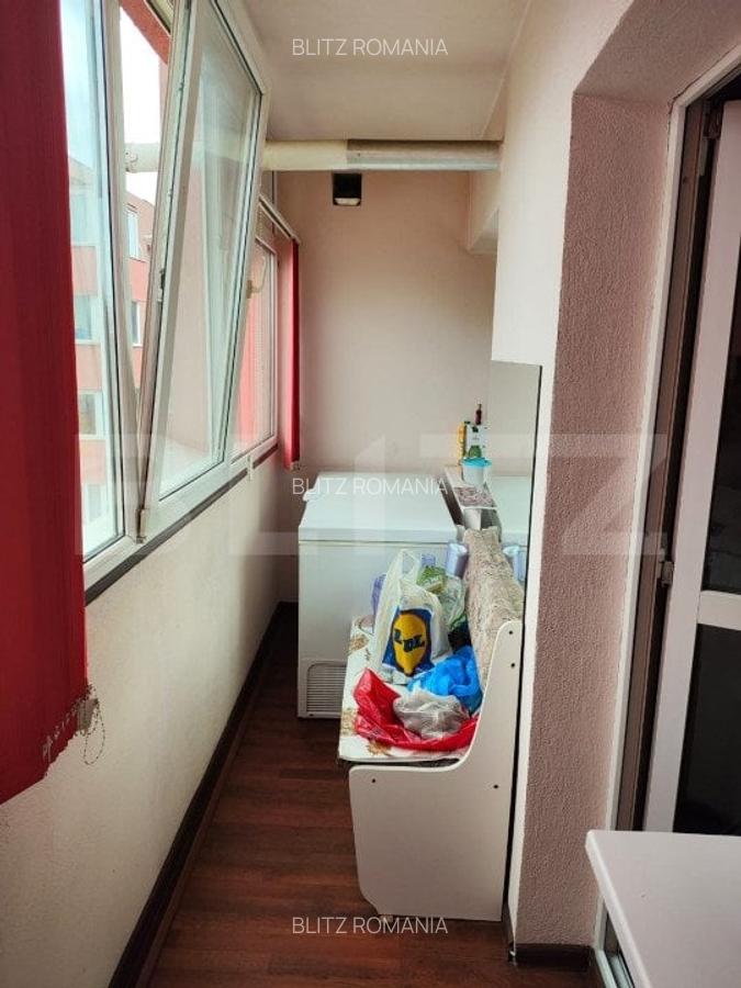 Apartament cu 4 camere, 2 bai, 2 balcoane, 92 mp, loc de parcare, zona Astra - 4