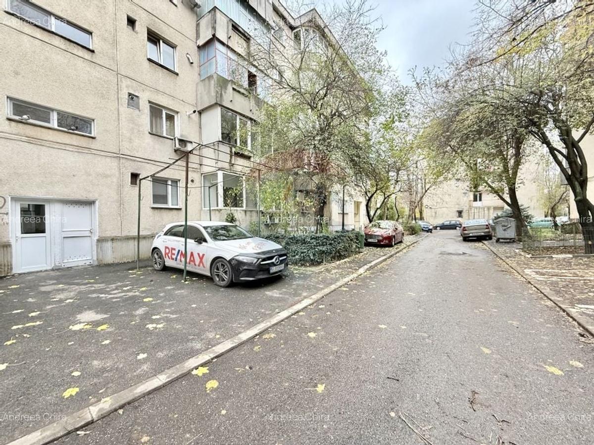 De vanzare | Apartament 3 camere, 2 bai, balcon | Apusului - 9