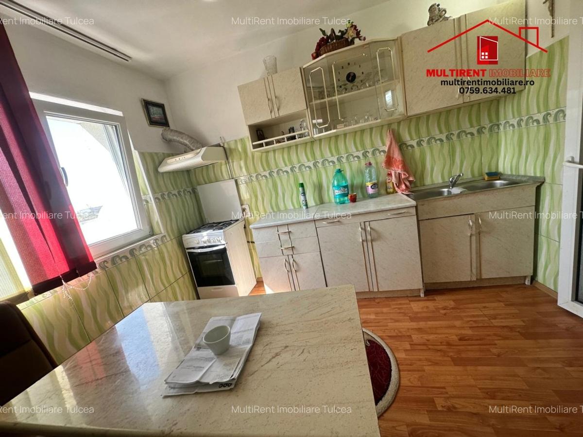 Apartament 2 camere, 2 balcoane, vedere superbă spre Dunăre –  bloc reabilitat ! - 9