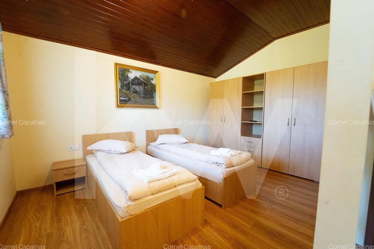 4 Casute de vacanta cu teren de 2000 mp liberi Cisnadioara - 1