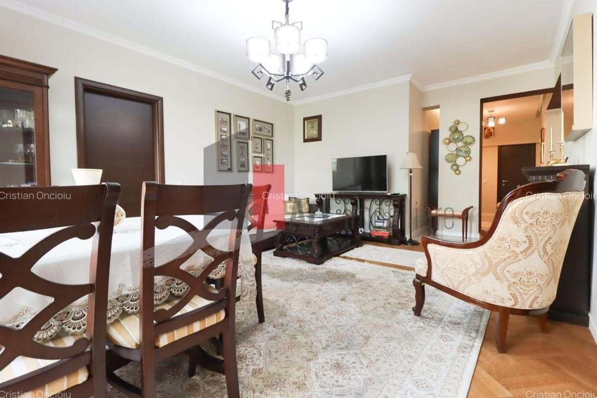 Apartament cu 3 camere semidecomandat în Universitate - 10