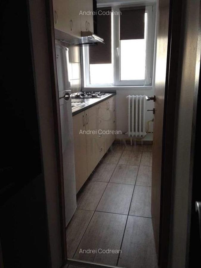 Dacia - 2 Camere - Etaj intermediar - Amenajat - 1