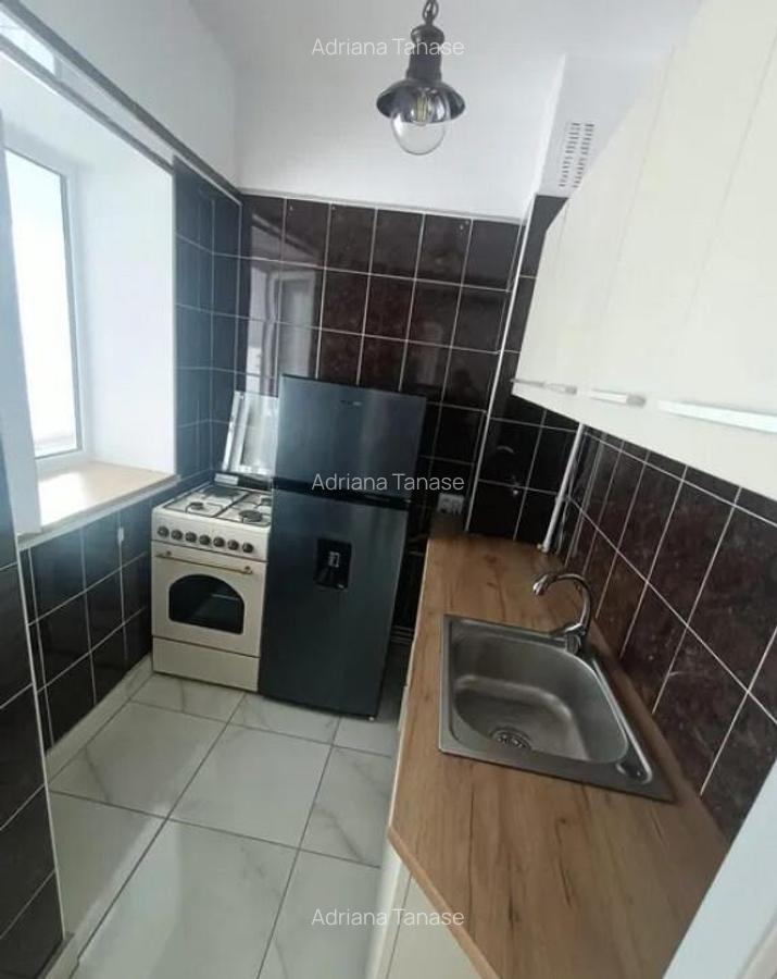 Garsoniera 30 mp, etaj intermediar, situata in Centrul Civic - 4 Garsoniera 30 mp, etaj intermediar, situata in Centrul Civic - 4