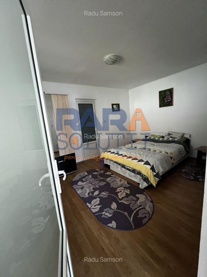 Casă 2015 - 4 dormitoare, 2 băi, 2 bucătării - 12