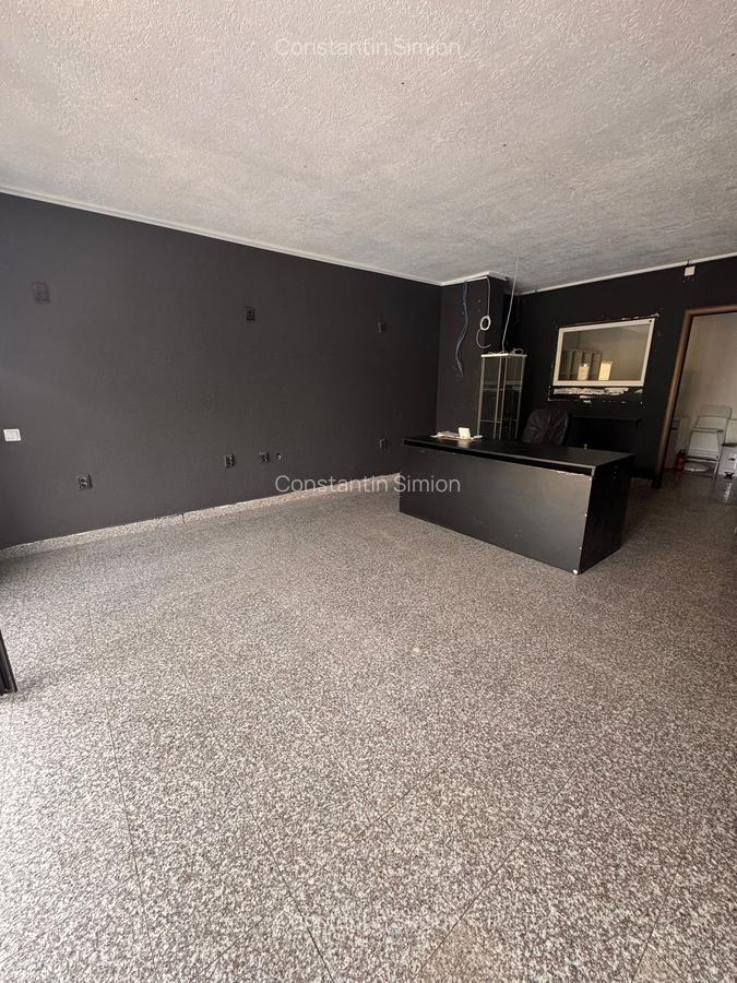 Spațiu comercial, 39 mp în Apărătorii Patriei - 8