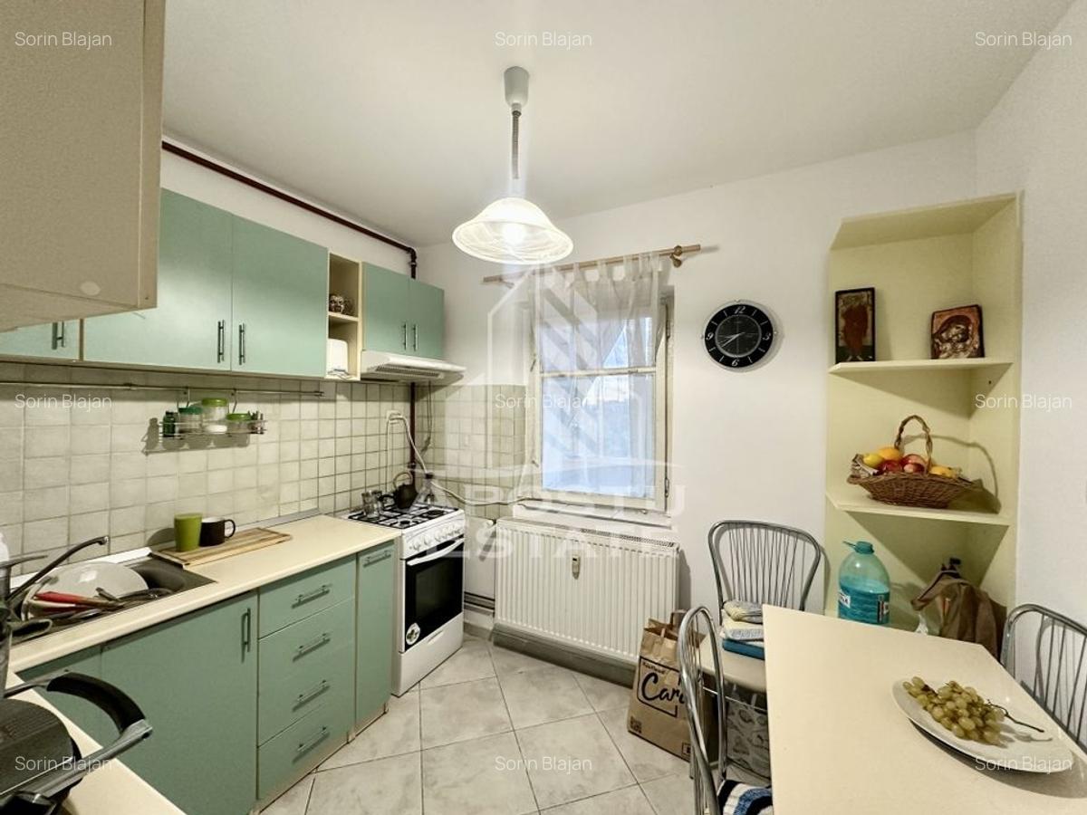 Apartament cu 3 camere, decomandat, Lipovei - 4