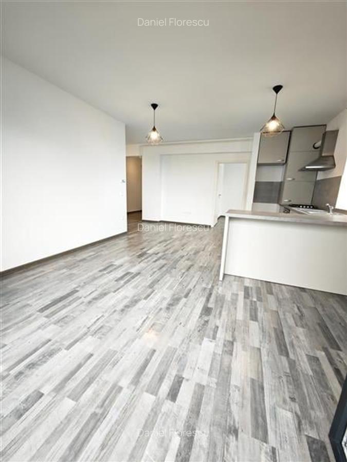 Vanzare apartament 3 camere, Avantgarden, etaj 6/6, parcare - 15