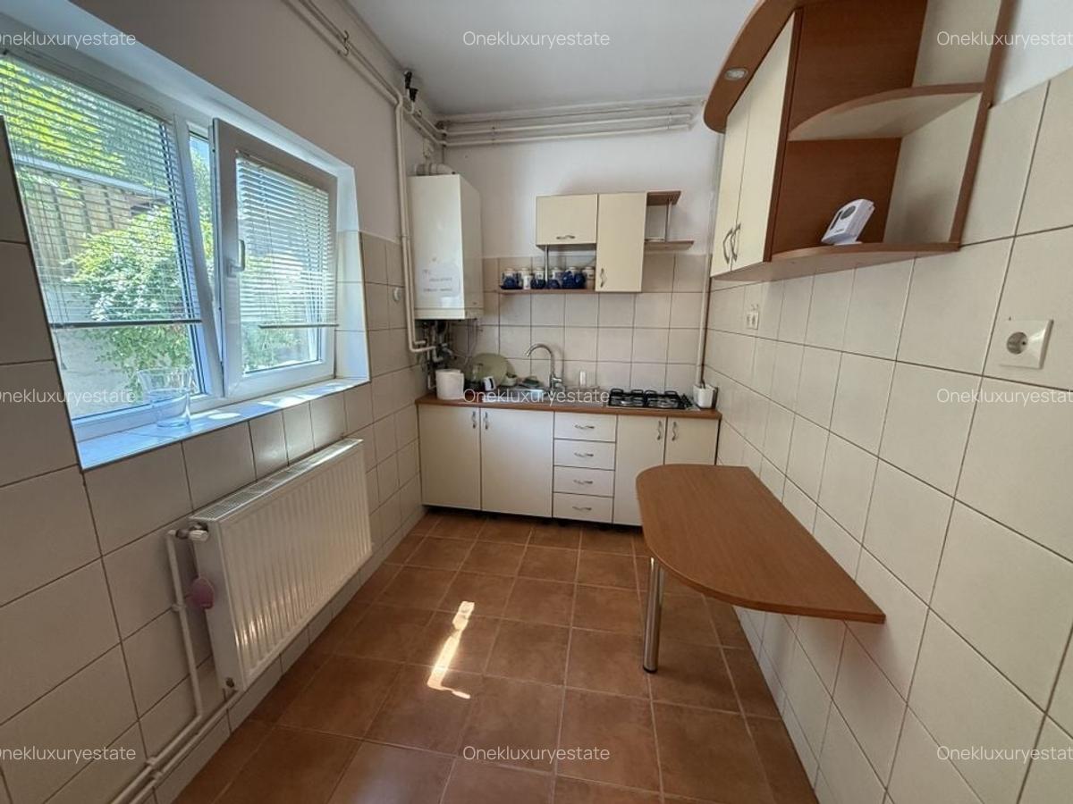 Apartament 3 camere decomandat in vila - 6