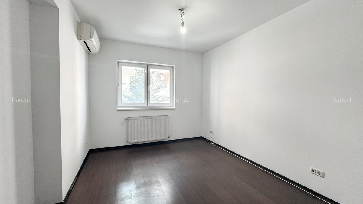 Apartament cu 3 camere decomandat în Vitan - 2
