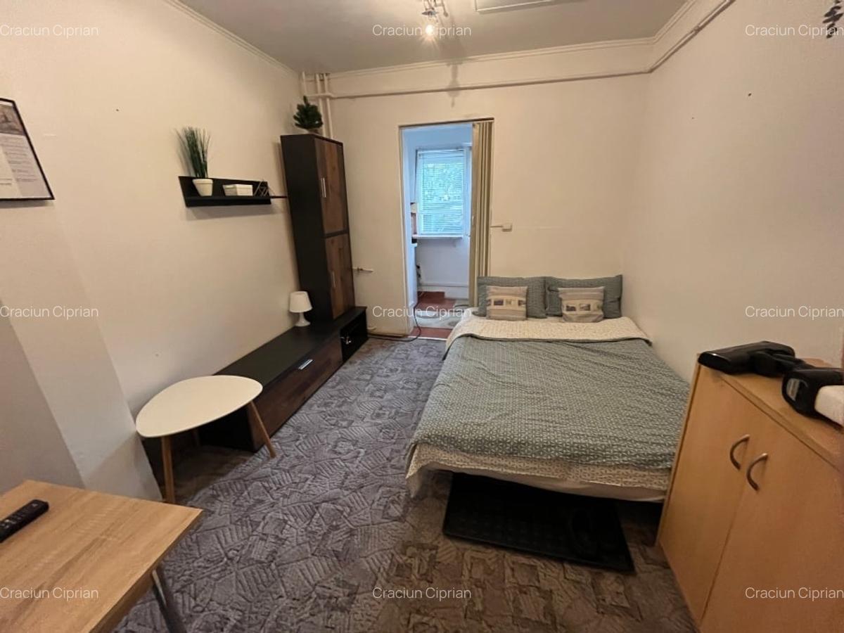 Garsoniera de inchiriat - 1