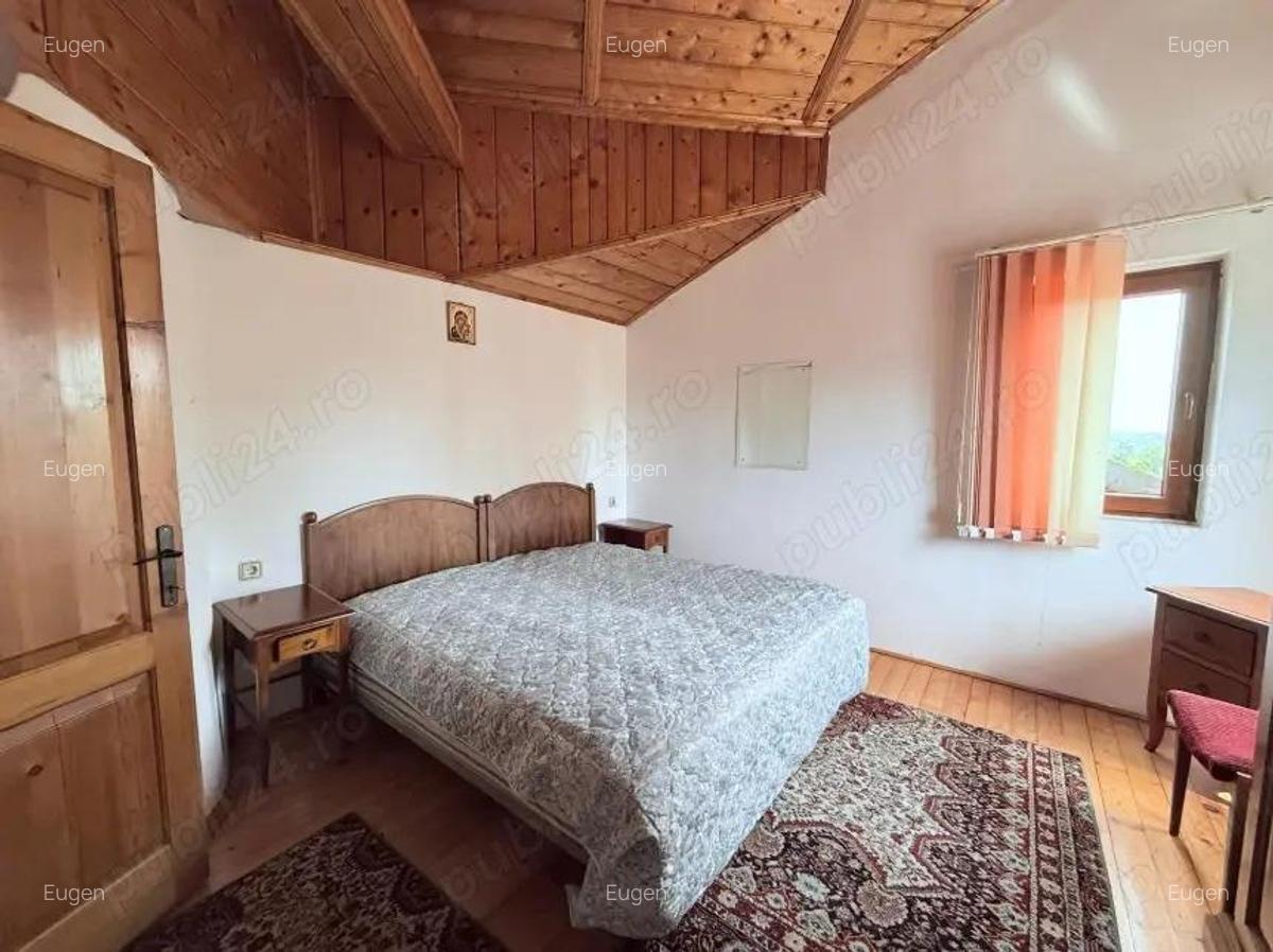 Casa de vanzare-Lini?te, natura ?i farmec tradi?ional in Tocile - 8 Casa de vanzare-Lini?te, natura ?i farmec tradi?ional in Tocile - 8