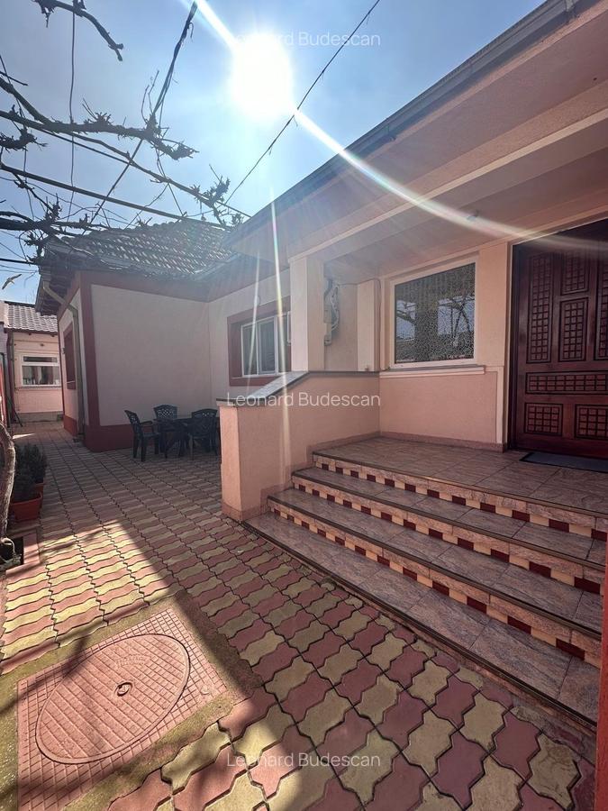 EXCLUSIVITATE! Casa 5 camere - zona Centrala -  330.000 euro - 15
