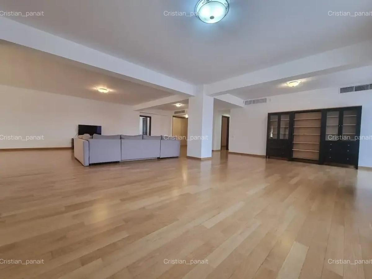 Apartament cu 5 camere decomandat în Kiseleff - 3