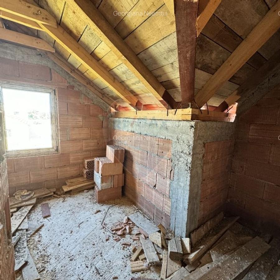Casa cu 6 camere la rosu, intabulata in Zimandu Nou de vanzare - 12