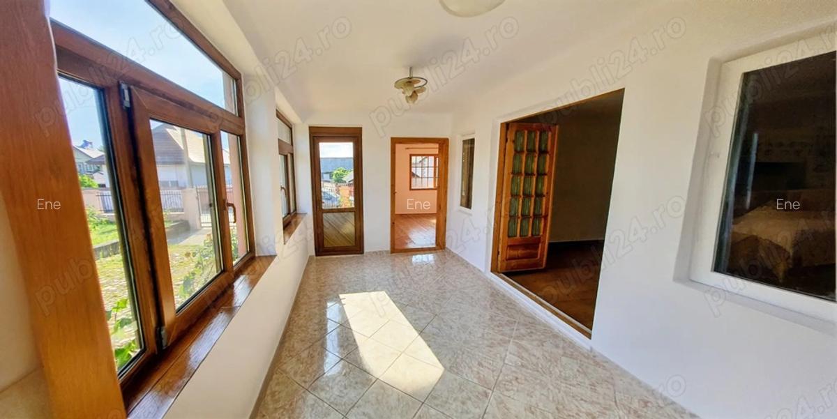 Casa cu teren generos, livada + casa secundara - 15min de Targovi?te, 1h de munte - 1