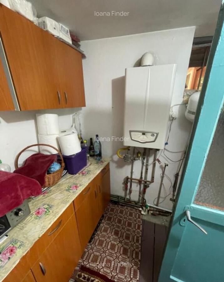 Casa cu 3 camere, garaj ?i curte spa?ioasa zona Giul - 15