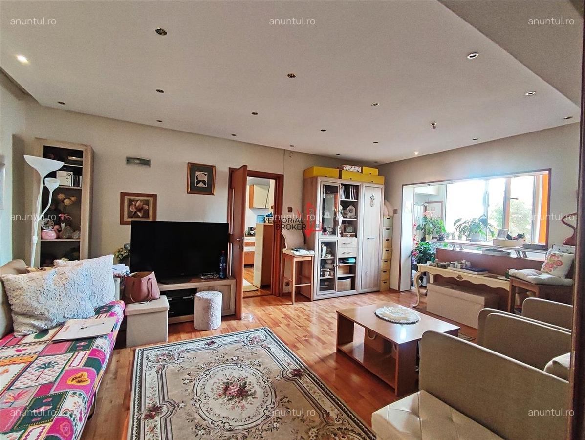 Calea Mosilor, et.4/8, la 8 min de metrou OBOR - 3