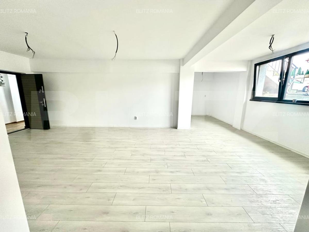 Apartament nou, 3 camere, 72 mp, zona Cetate - 2