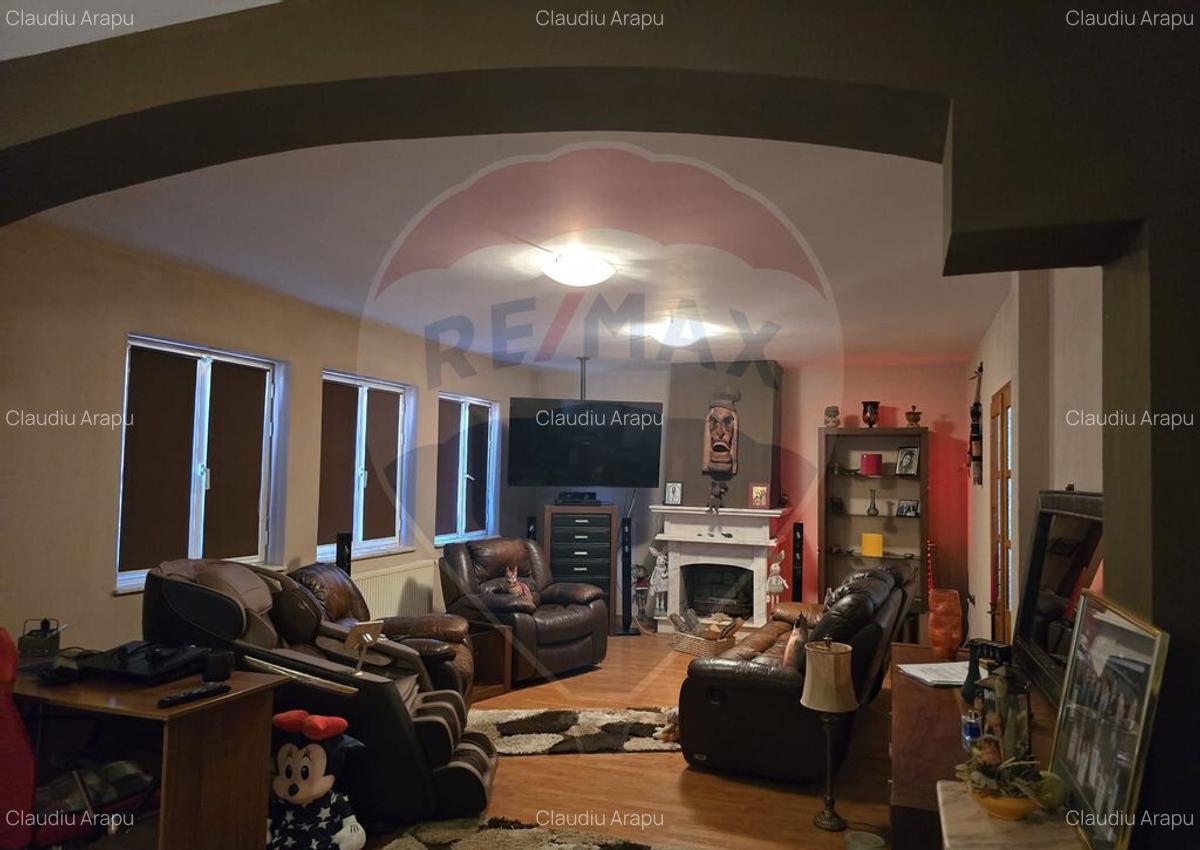 Casa / Vila cu 4 camere de vanzare - 14