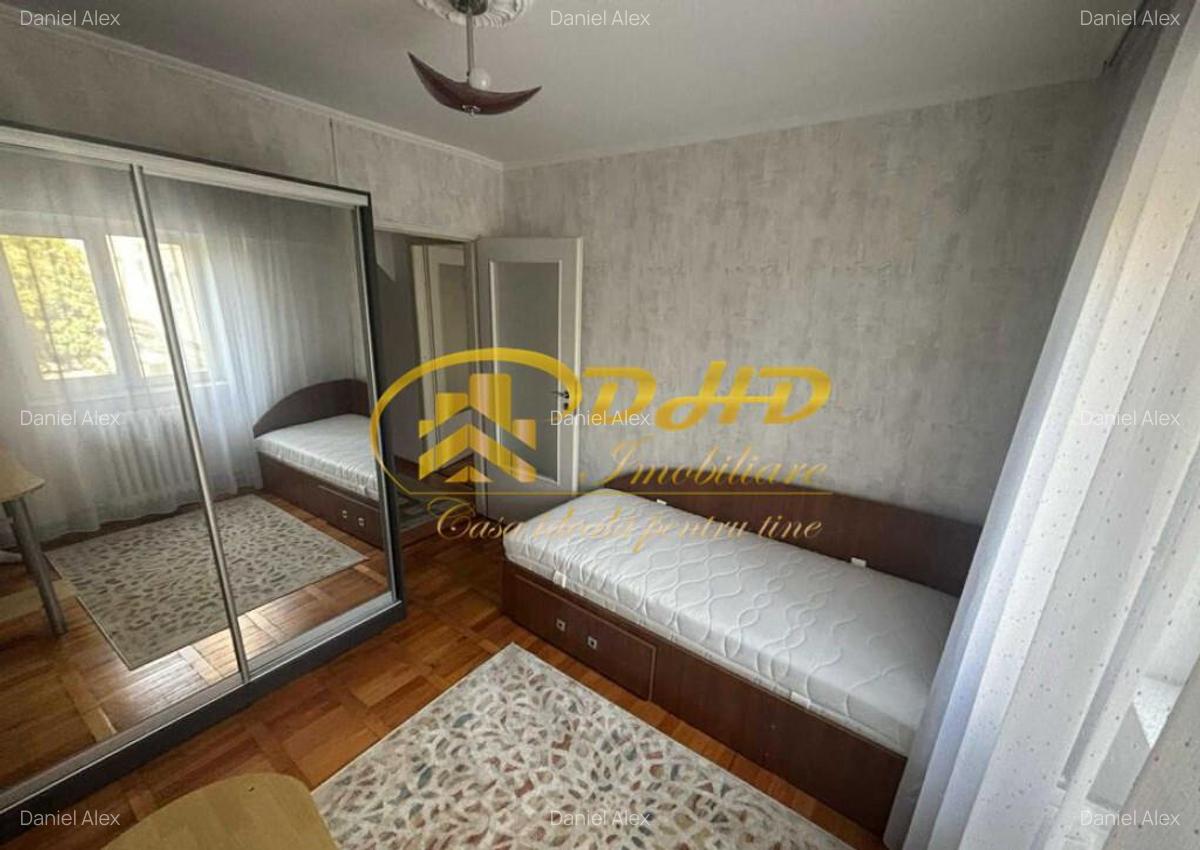 Apartament 3 camere, Decomandat, Jumbo - 7