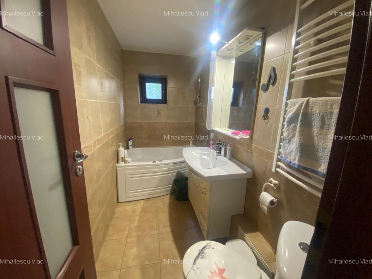 Apartament cu 2 camere decomandat, mobilat în 13 Septembrie - 7