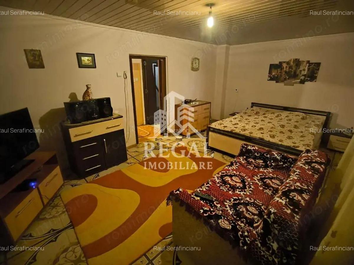 Casa de vanzare cu 5 camere in Frontul 2-Teliucul Inferior - 3
