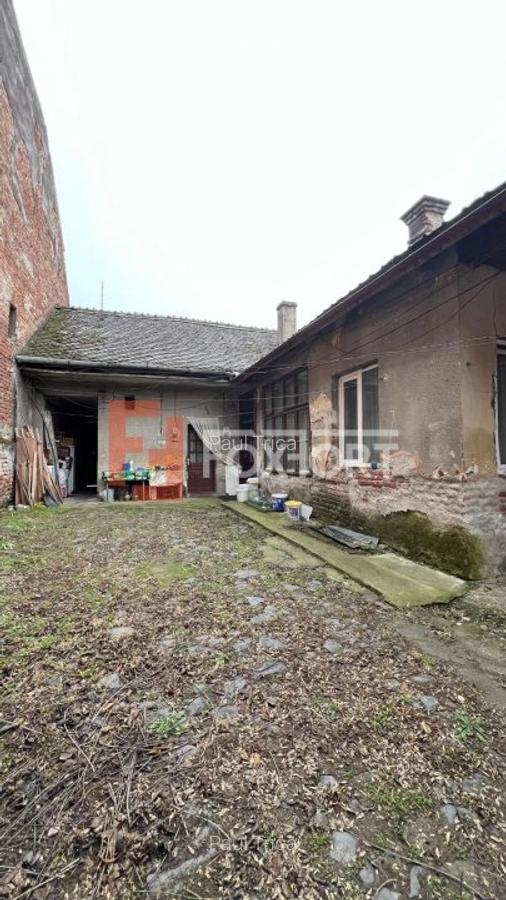 Casă cu 11 camere în Traian - 6