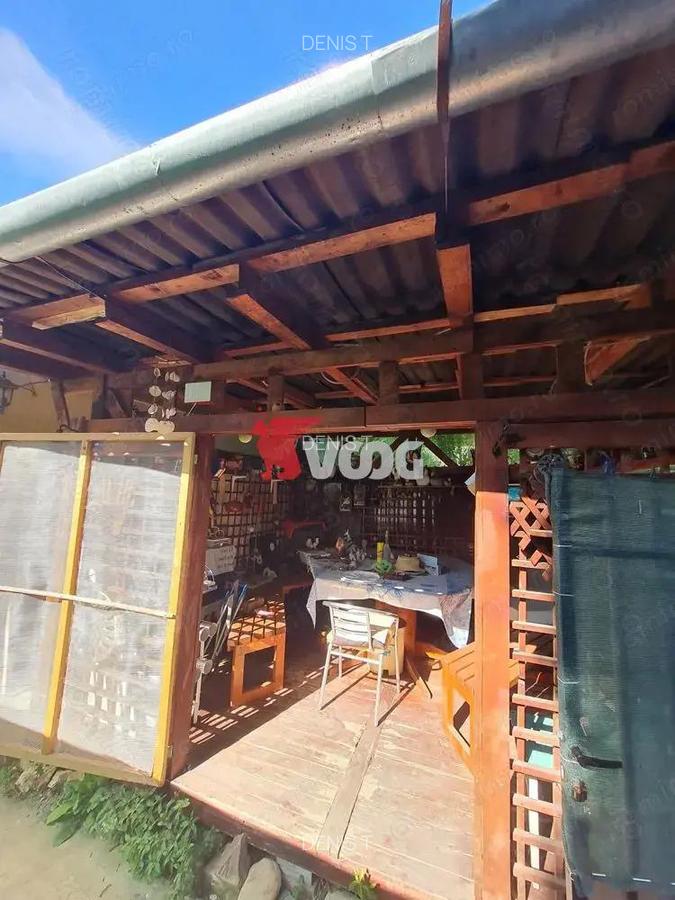 Casa cu anexa locuibila si teren - 8
