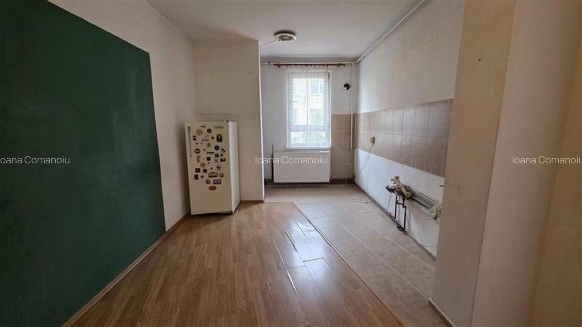 Apartament doua camere, decomandat, ASTRA  et.2 - 77.500 EURO - 3