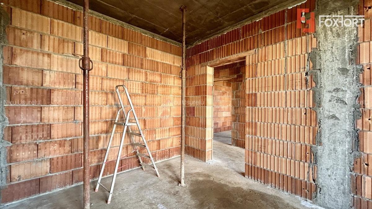 Duplex 4 camere pe parter + perete dublu despartitor - Sanandrei - 11