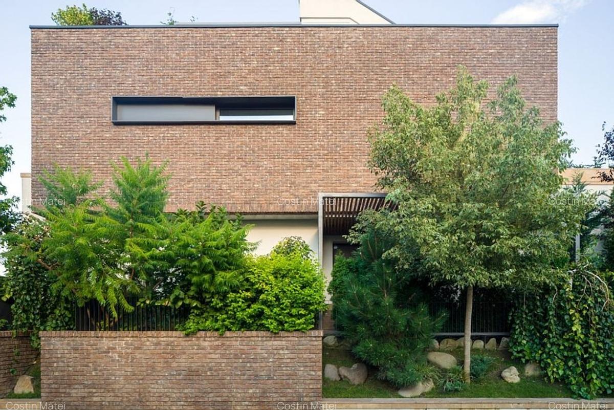 Vila de LUX in zona Iancu Nicolae-Cambridge School - 1