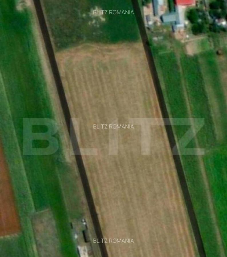 Teren partial intravilan, 10000 mp, zona Adancata - 1