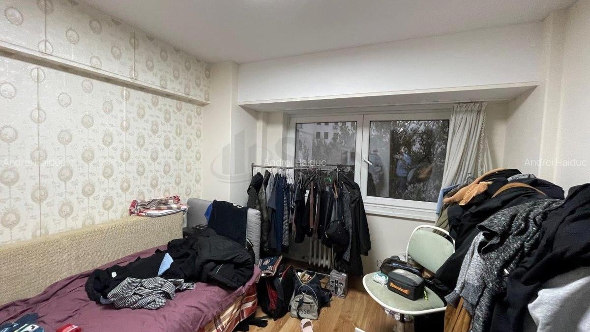 REA1010266 Unirii Fantani - apartament cu 5 camere - 12