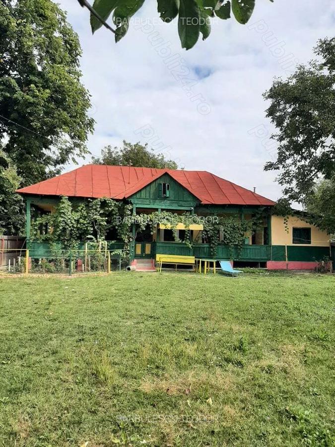 Casa cu teren Poiana Lacului - 3