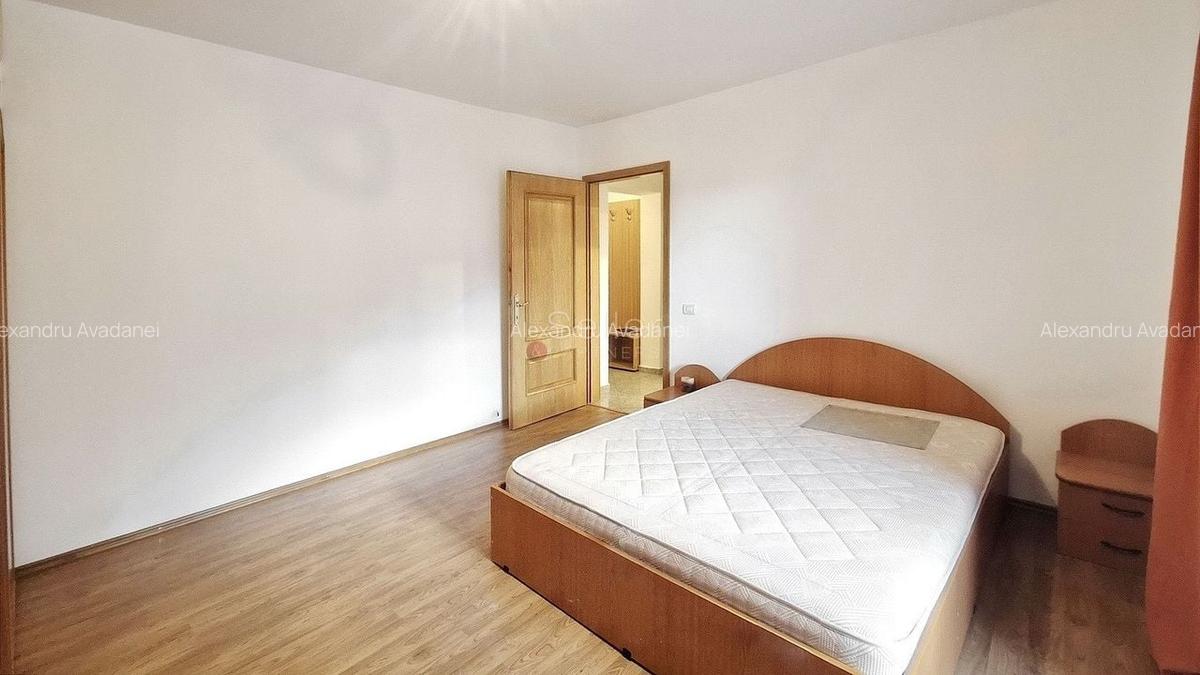 De vanzare apartament cu 3 camere central. - 11