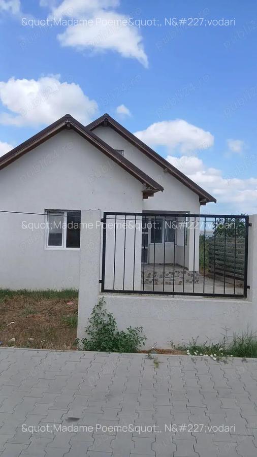 Casa in Navodari cu teren, 380 mp - 1
