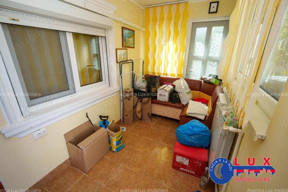 ID 6719 DE VANZARE - Casa in Zona Pacii - 2