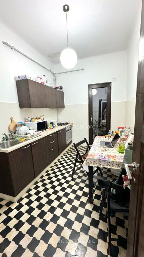 4 camere Magheru, interbelic, circular,2 balcoane, 2 băi geam, terasă, boxă, ASE - 6