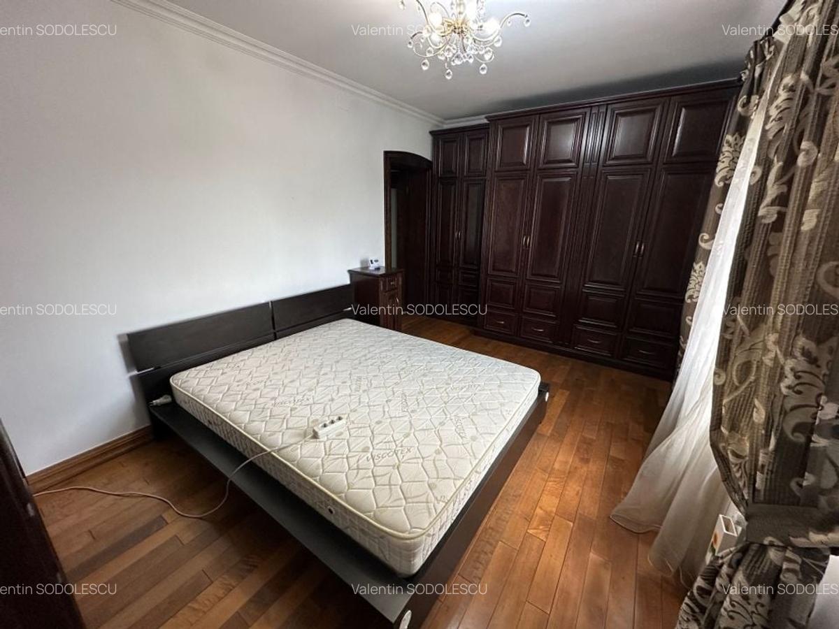 Apartament cu 3 camere decomandat în Lipovei - 12